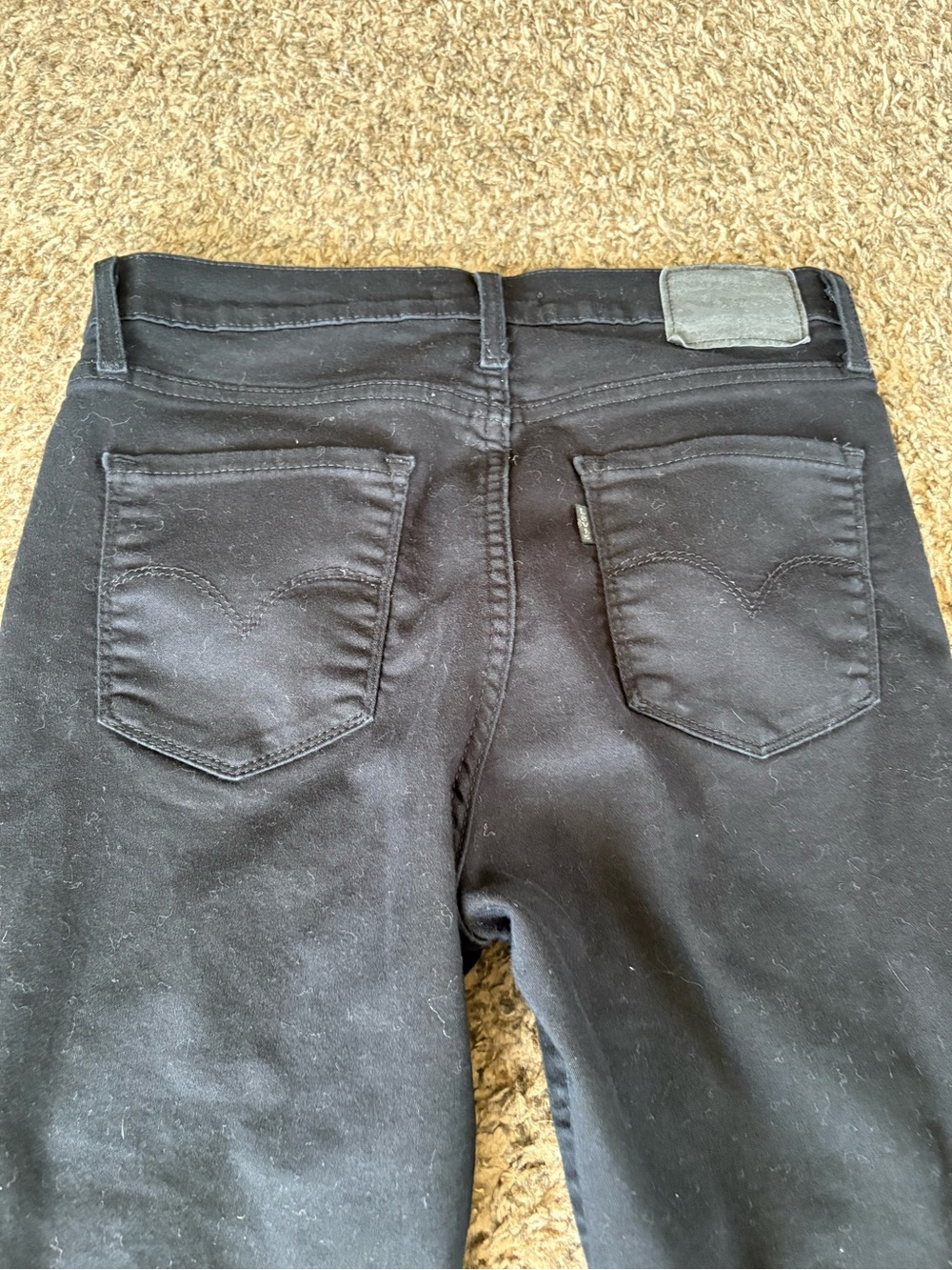 Levi's Women's Skinny Jeans - Solid Black Stretch - Picture 5 of 6